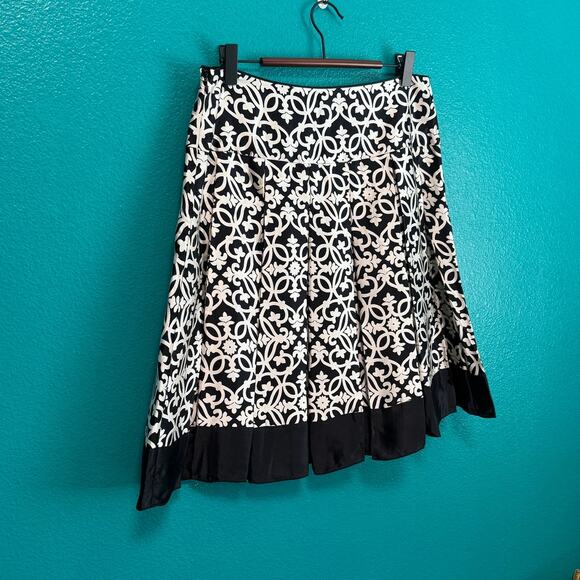 White House Black Market 100% Silk Pleated Mini Party Skirt Women's 6 - Picture 6 of 9